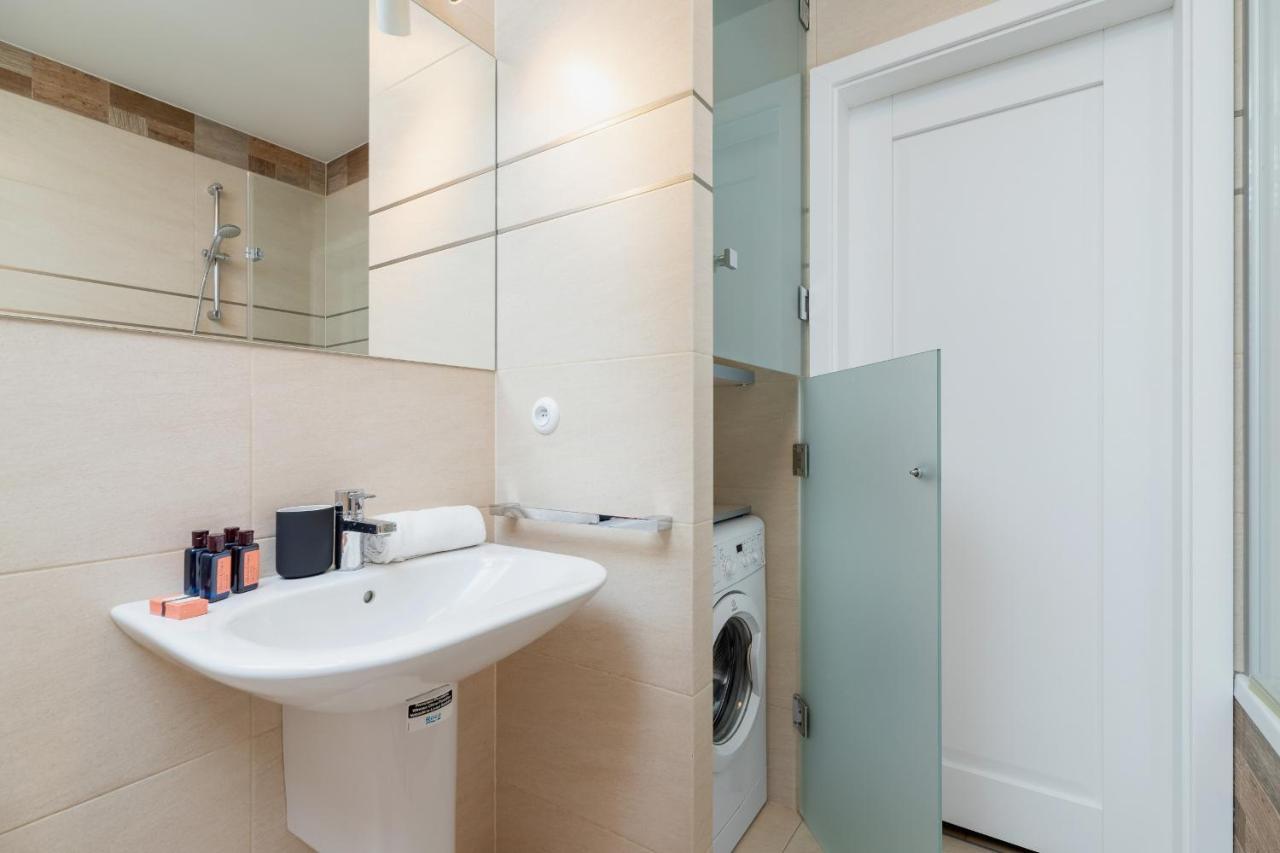 Politechnika Krakowska Apartment By Renters Prestige المظهر الخارجي الصورة