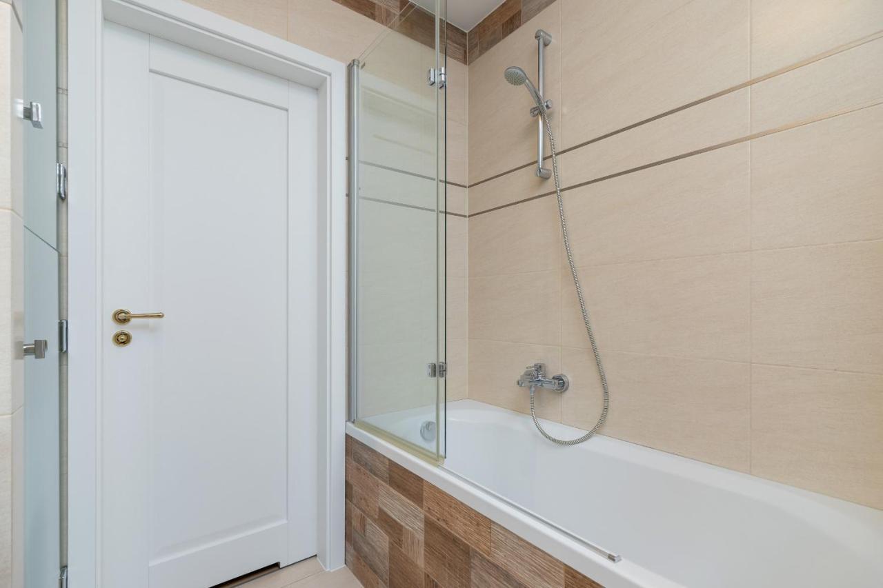 Politechnika Krakowska Apartment By Renters Prestige المظهر الخارجي الصورة
